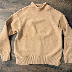 Women’s Banana Republic Tan Sweater